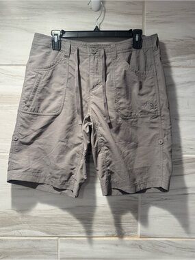 The North Face Women's  Roll-Up Cargo Shorts with Drawstring Waist Size 10 NWT